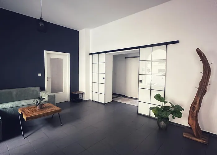 Upperroom - *